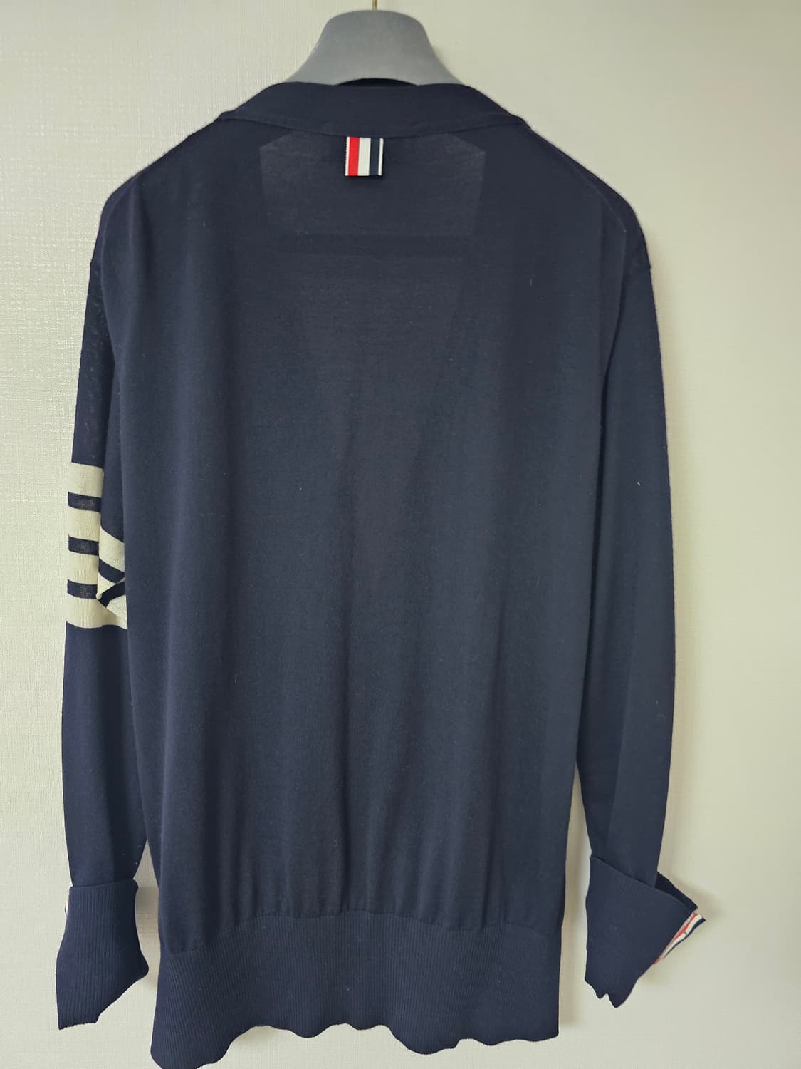 톰브라운 사선완장 메리노울가디건(2/오케이몰정품) 상품이미지2