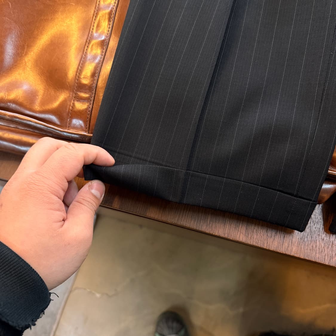 아르마니 꼴레지오니 원턱 스트라이프 블랙 카브라 슬랙스 팬츠 34 상품이미지4