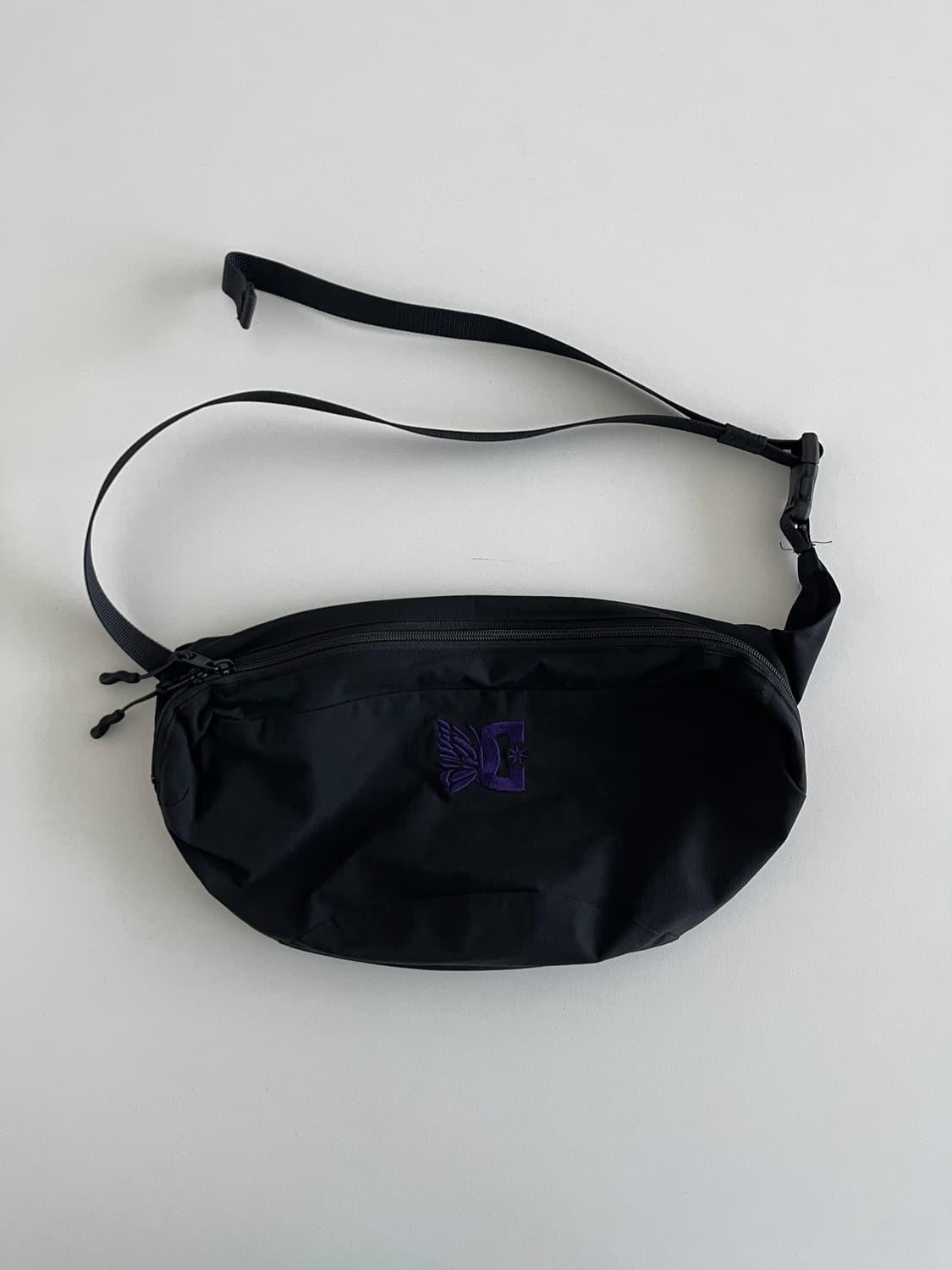 니들스 X DC 힙백 상품이미지1