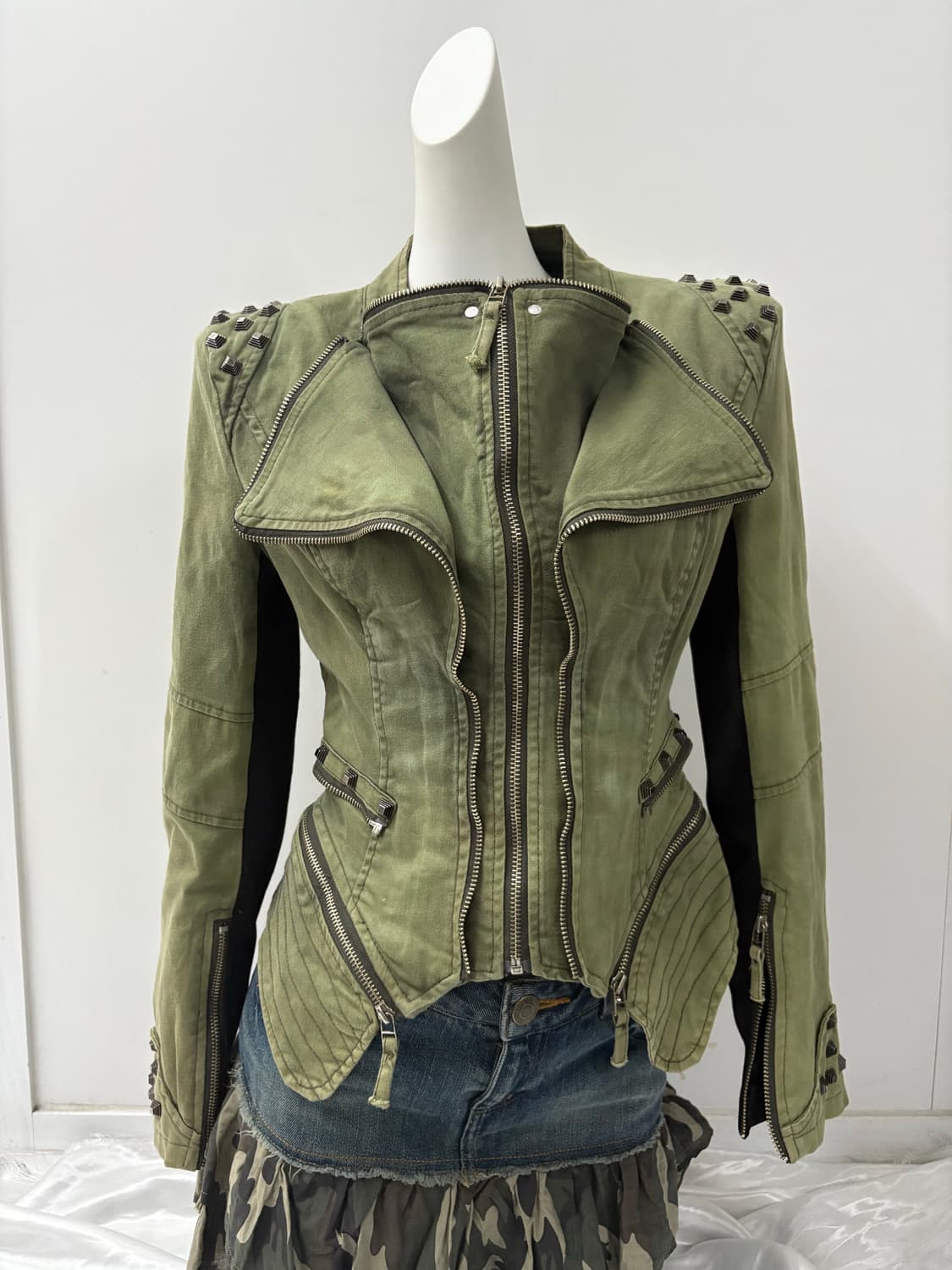 Y2K 스터드 포인트 언발 자켓 상품이미지3