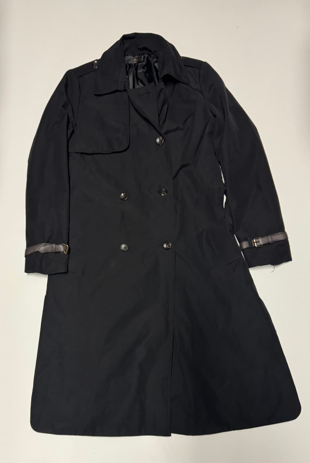 여성 마리마켓 가죽 소매 더블 트렌치 코트 블랙 상품이미지1