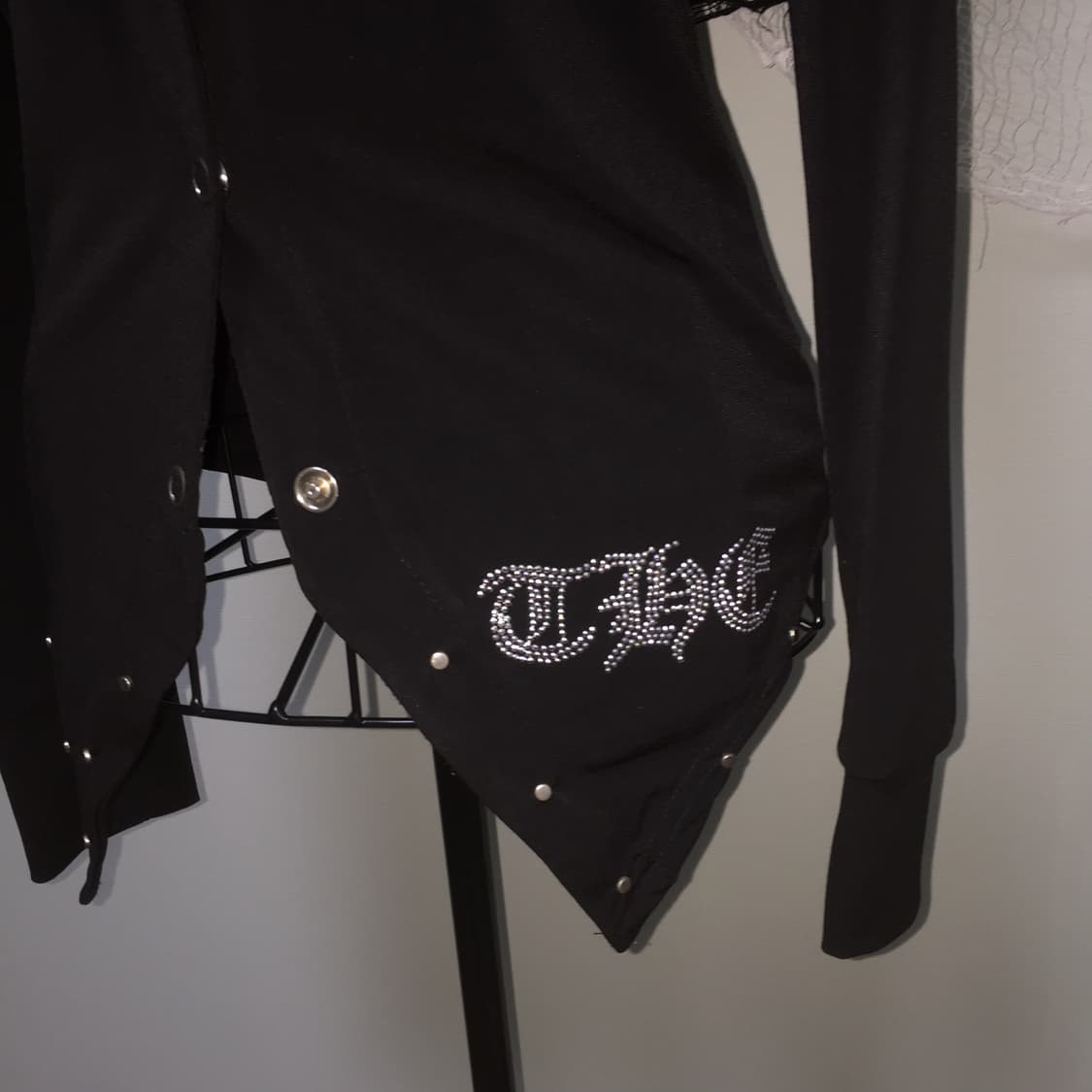 punk nana cross piercing shirt T 상품이미지7