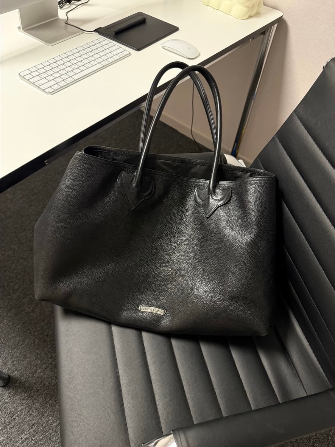 [ONE SIZE] 크롬하츠 세메터리 크로스 레더 패치 레더 토트백 상품이미지9