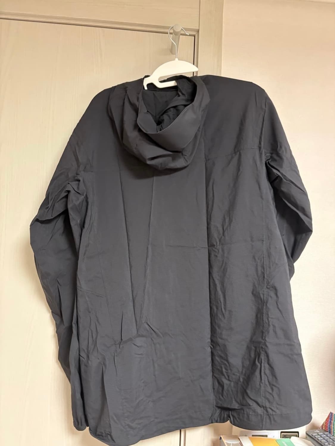 아크테릭스 스쿼미시 바람막이 상품이미지2