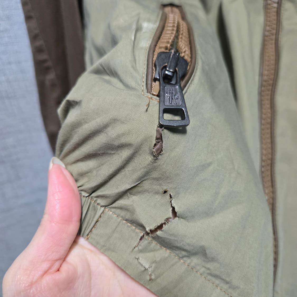 몽클레어 몽클레르 투웨이  나일론 바람막이 97 상품이미지8