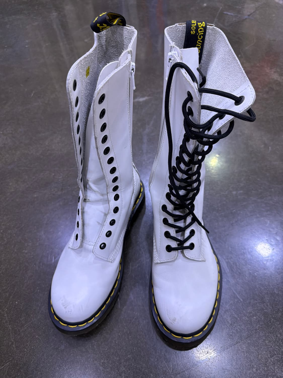 닥터마틴 1914W 14홀 지퍼 부츠 워커 화이트 250 상품이미지2