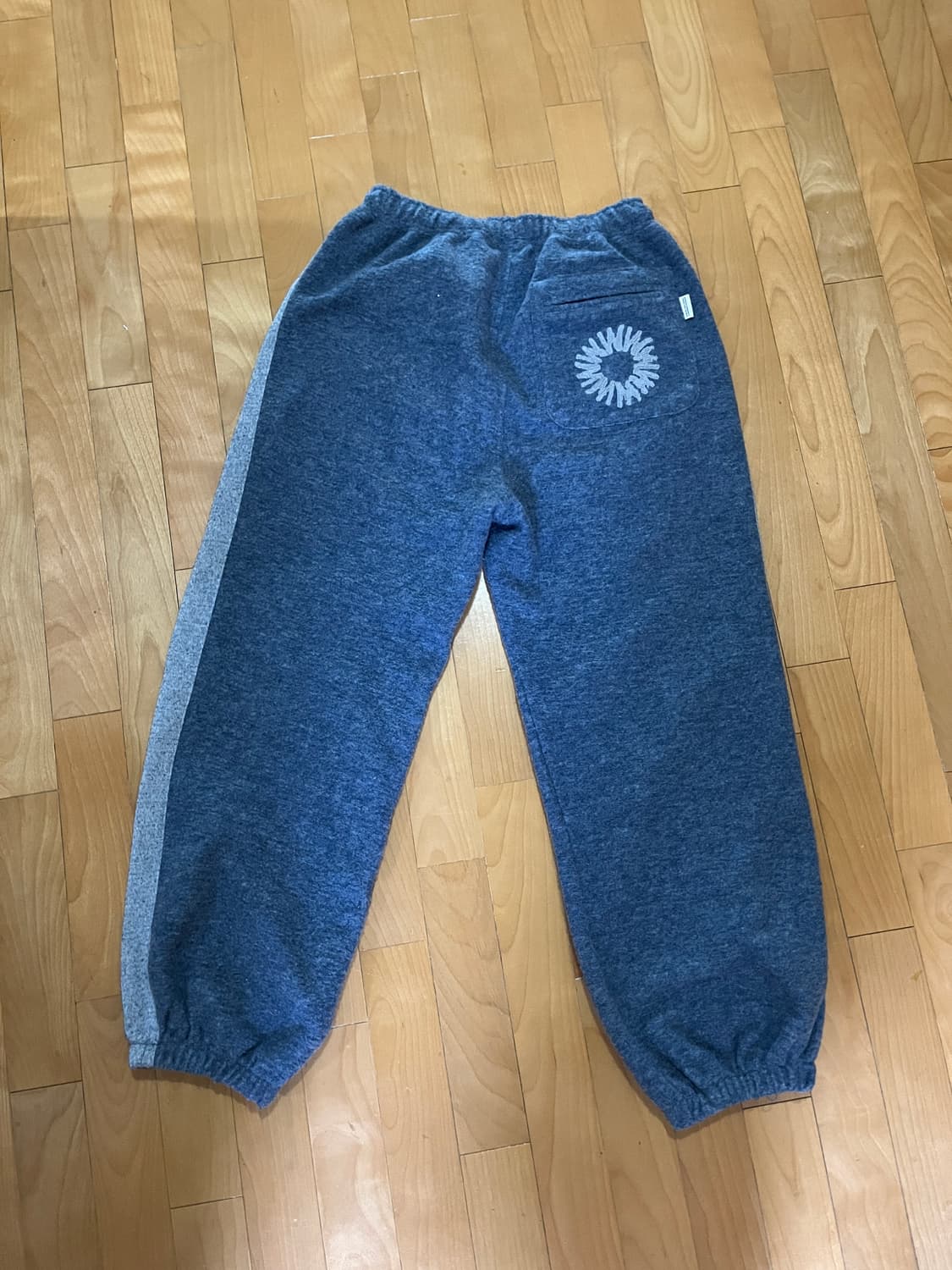 999휴머니티 FLUFFY WOOL JOGGER PANTS 3size 상품이미지2