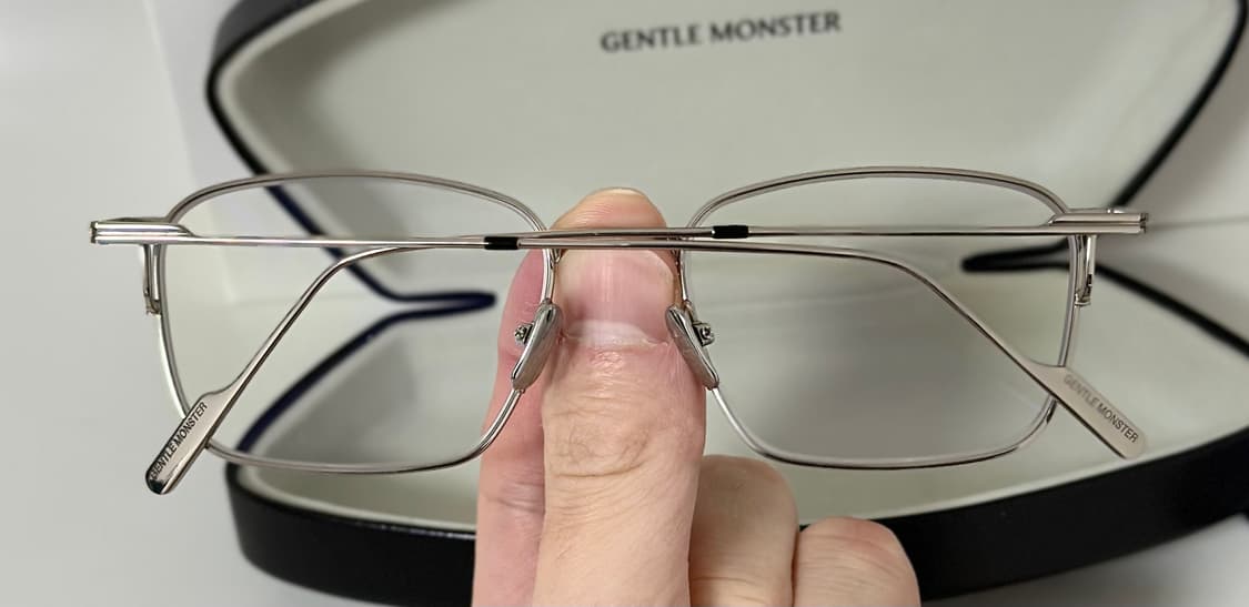 젠틀몬스터 오타스 02 실버 티타늄테 상품이미지4