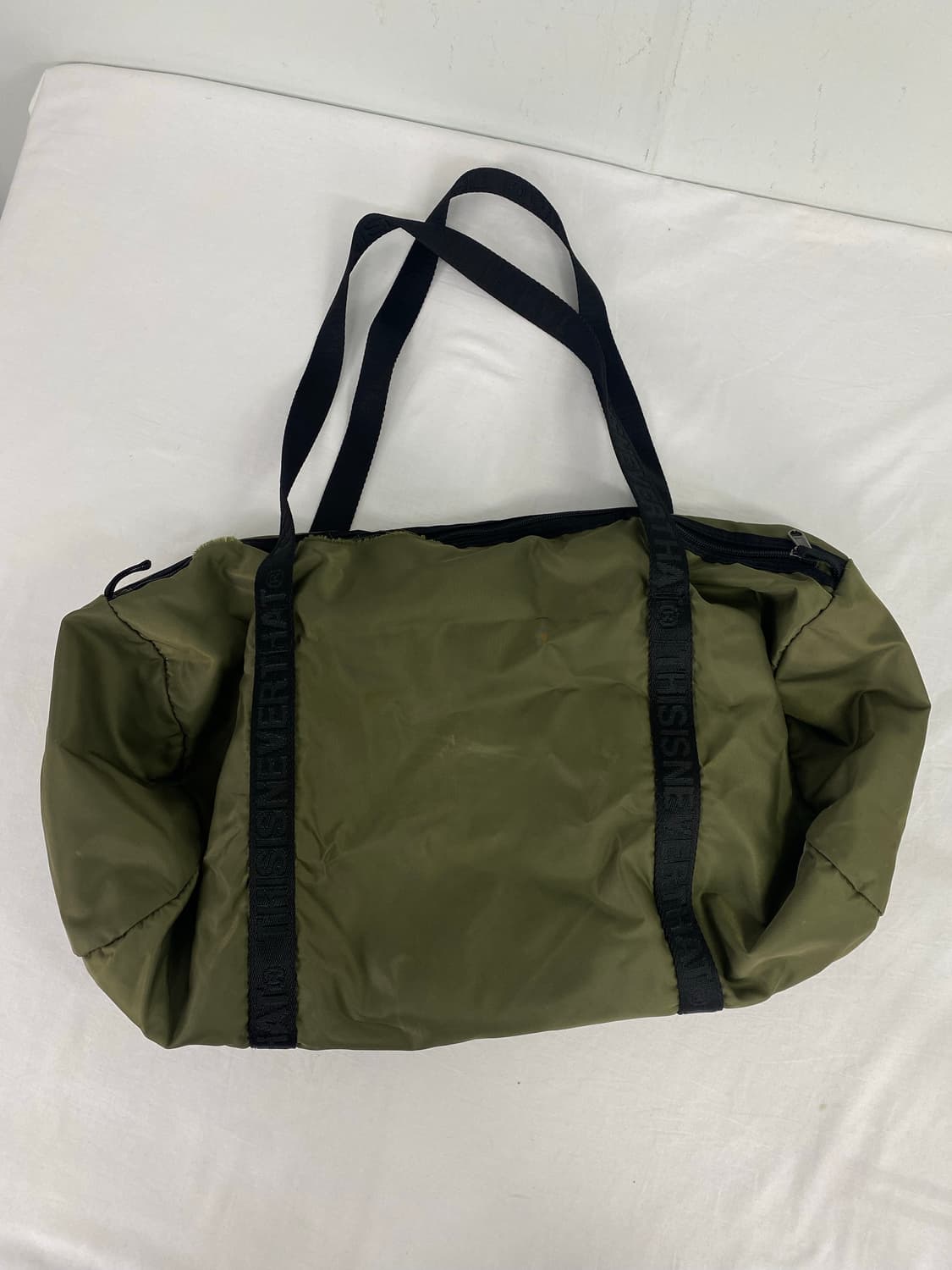 디스이즈네버댓 더플백 올리브 (하자o) <67> 상품이미지6