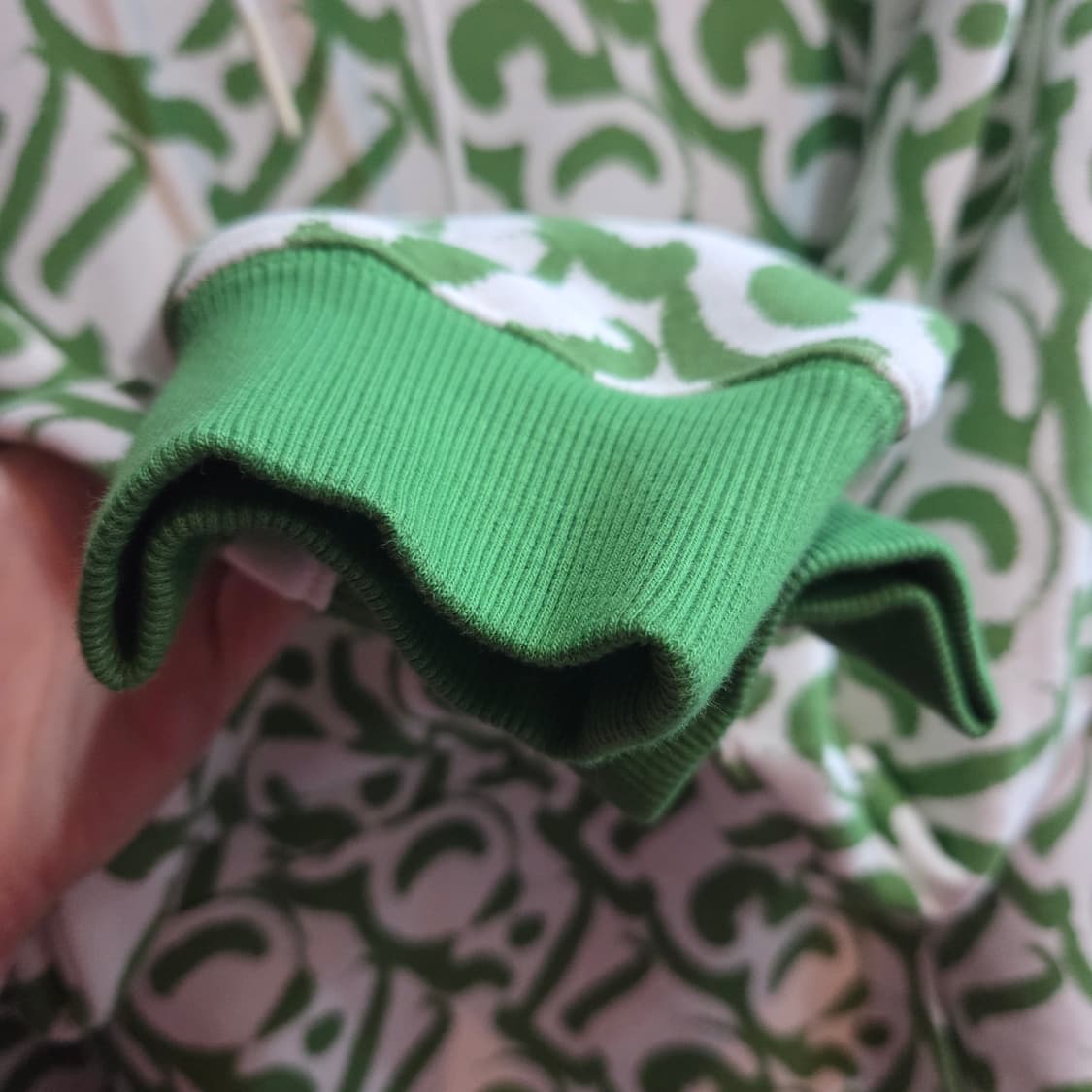 골스튜디오 에센셜 박스로고 후드티 상품이미지5