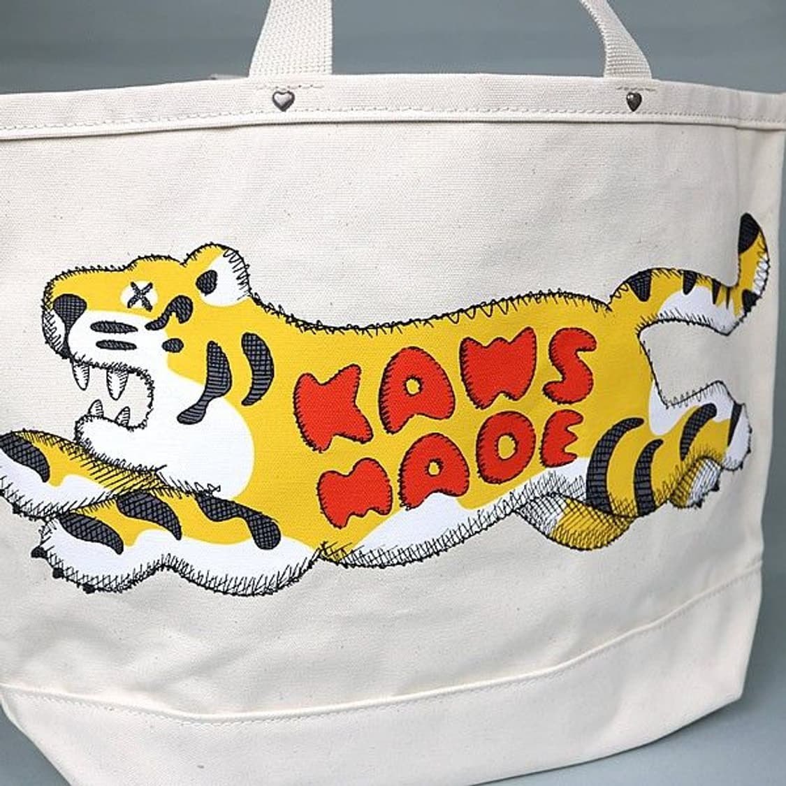 휴먼 메이드 X 카우스 카우스 메이드 토트백 라지 아이보리 상품이미지2