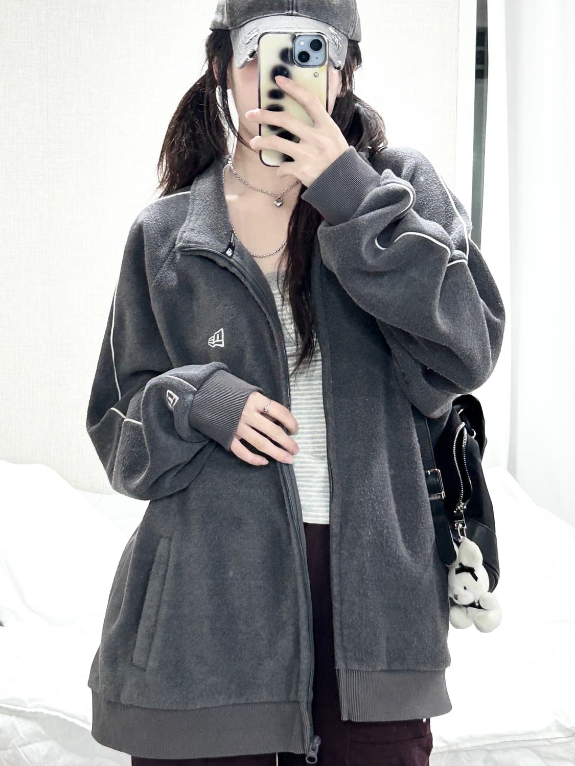 뉴에라 자수로고 차콜 부클집업 상품이미지4