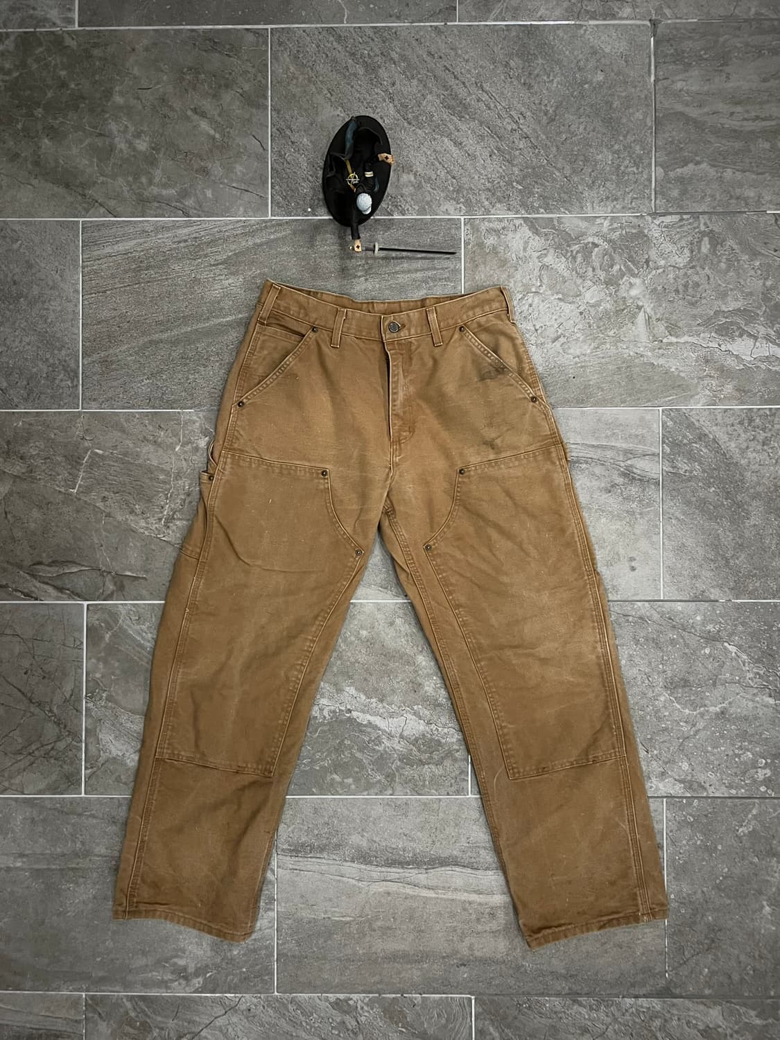 (32X30)칼하트 더블니 워크팬츠 B136BRN 칼하트브라운 던거리핏 상품이미지1