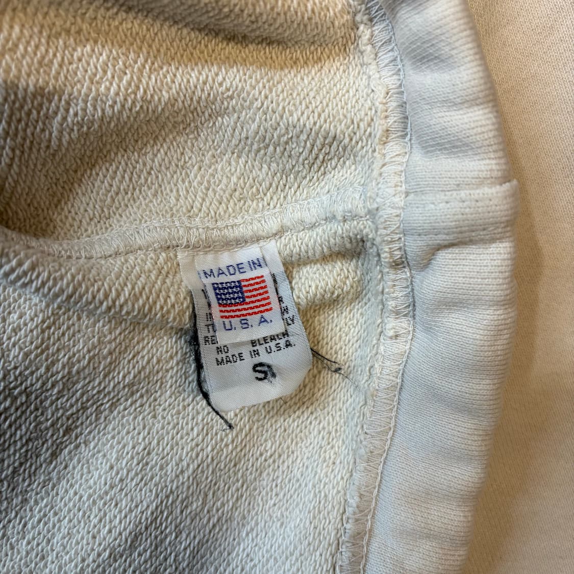 브레인데드 모크넥 오프화이트 스웻셔츠 상품이미지10