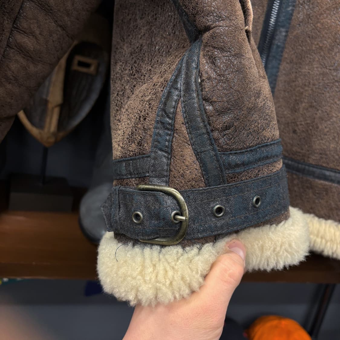 90s 미공군 B-3 TYPE 리얼레더 양털무스탕 플라이트 자켓 N484 상품이미지6