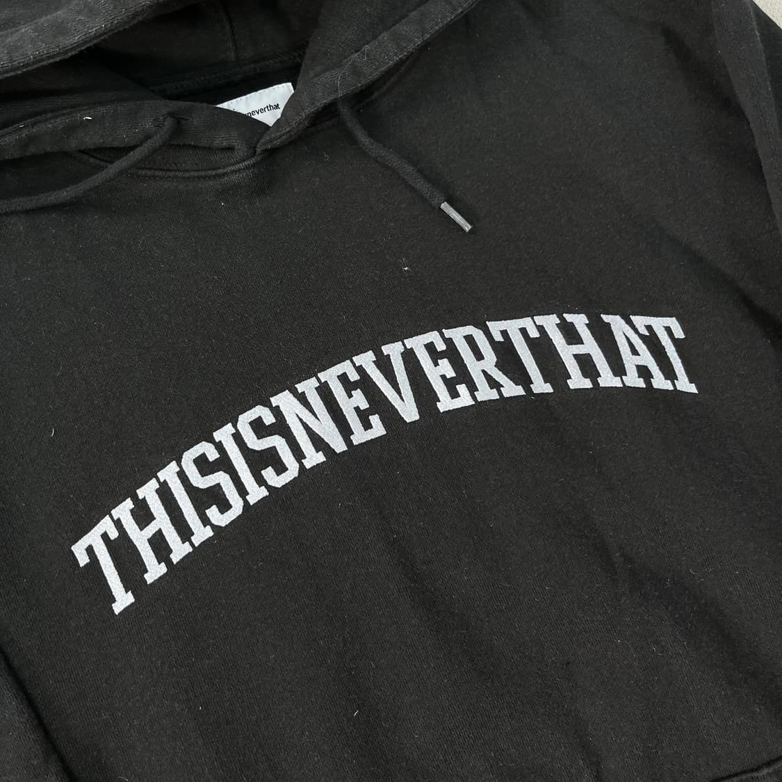 105 디스이즈네버댓 스펠아웃 후드티 상품이미지2