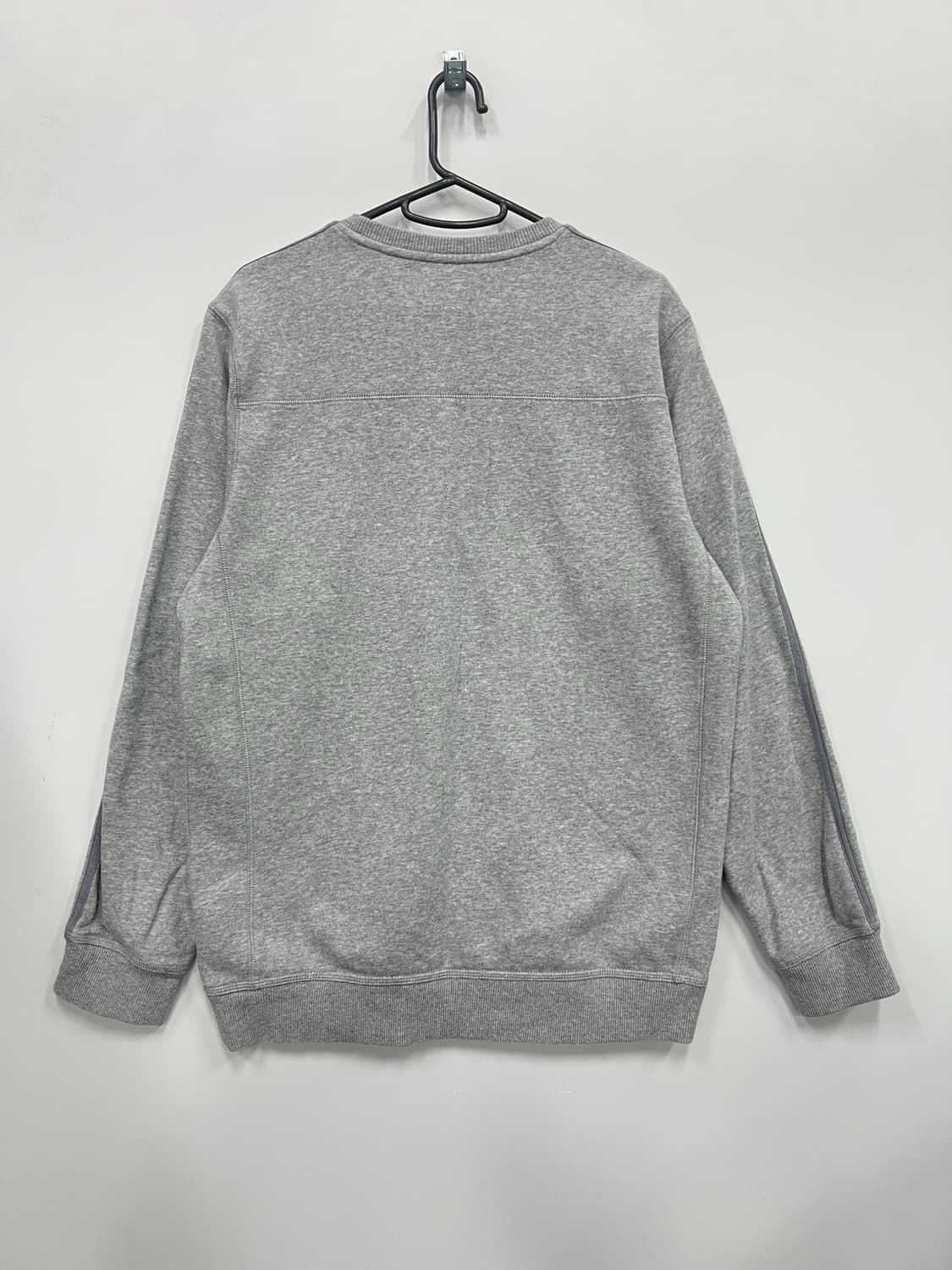 아디다스 그레이 맨투맨  상품이미지4