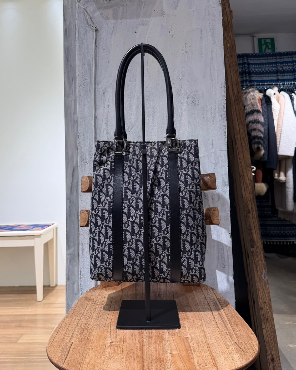 크리스찬 디올 오블리크 캔버스 레더 트리밍 트로터 토트백 상품이미지4