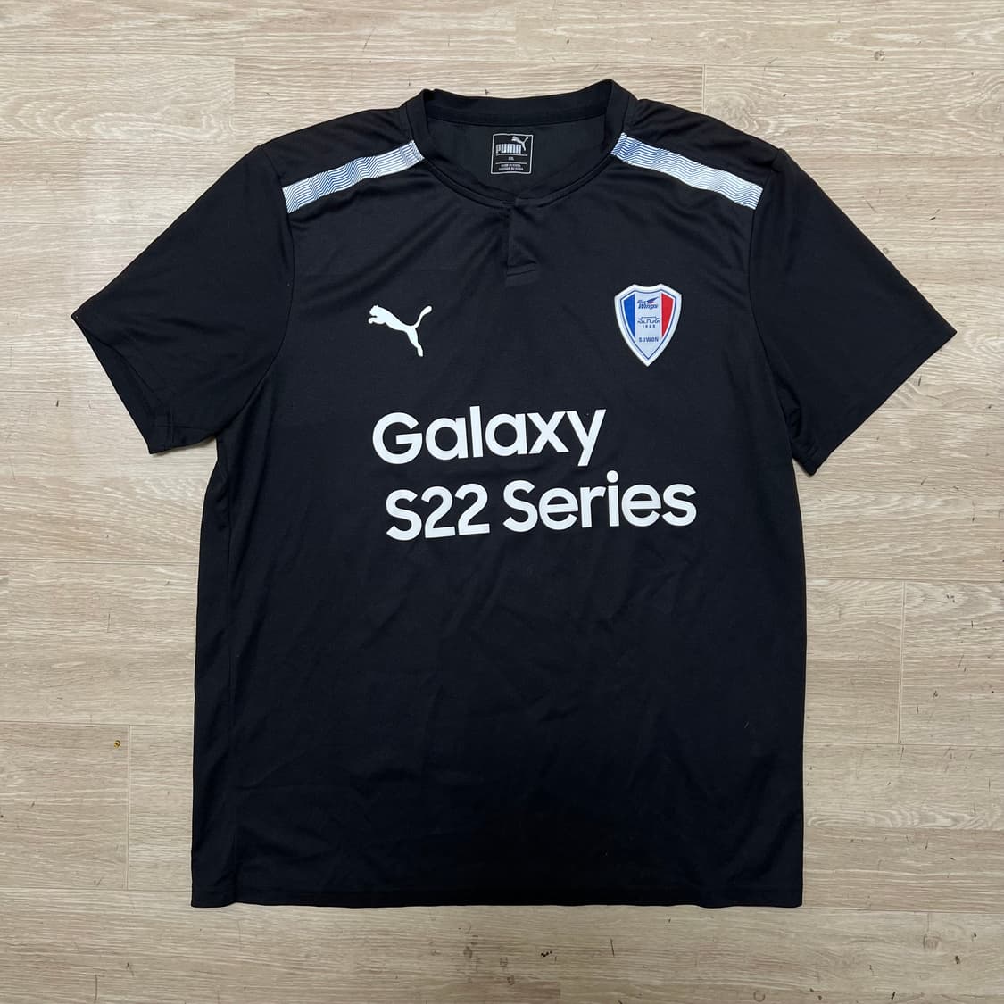 푸마 수원삼성 블루윙즈 트레이닝 반팔 축구유니폼 [블랙] 2XL/110 상품이미지1