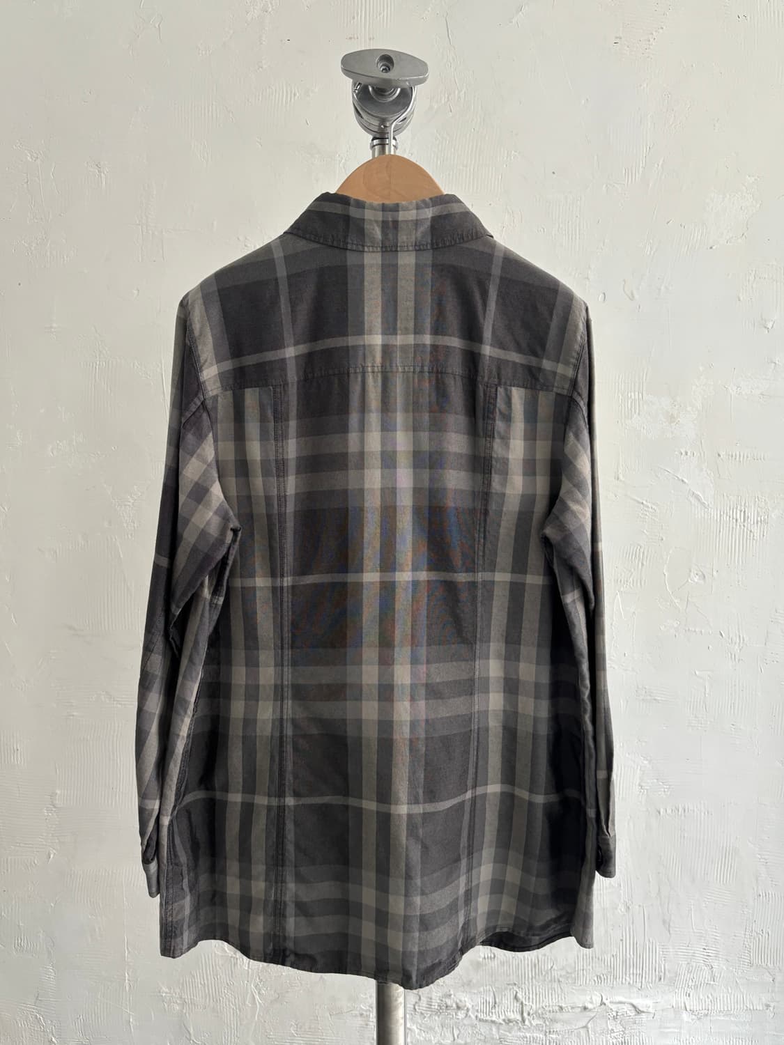 Burberry 버버리 그레이 노바체크 프릴버튼 셔츠 상품이미지6