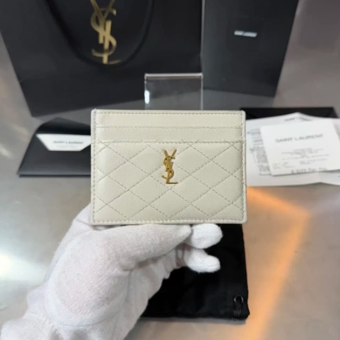 [정품] 생로랑 YSL 모노그램 마틀라쎄 카드지갑 (화이트 / OS) 상품이미지2