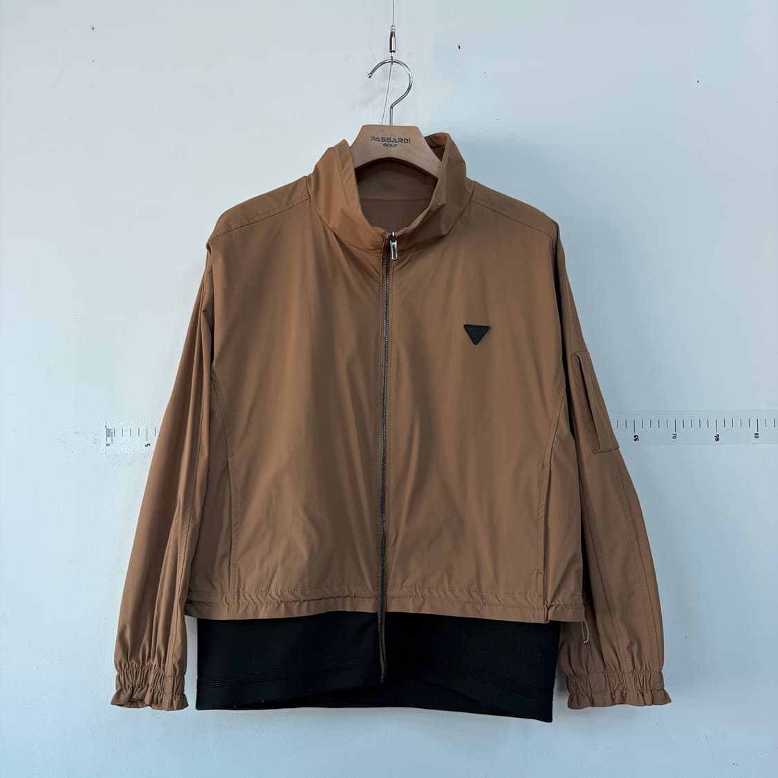 데니스 골드 브라운 바람막이 점퍼 상품이미지1