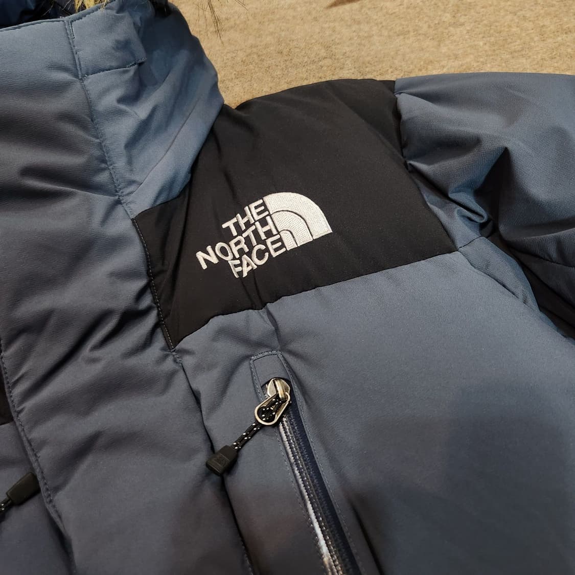 노스페이스 하이벤트 구스다운 패딩 M 상품이미지3