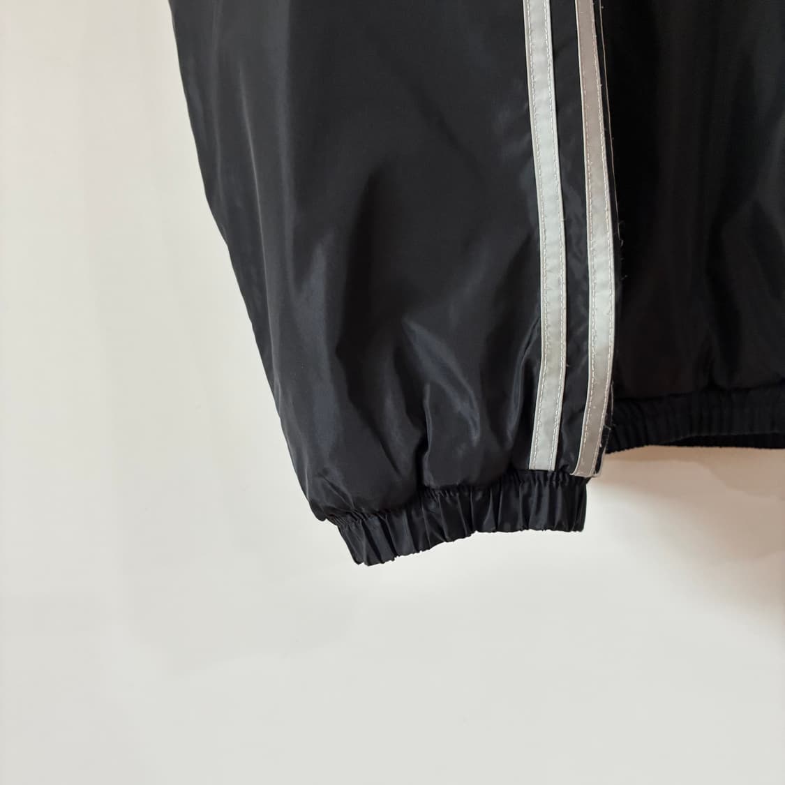 아디다스 후드 누빔 점퍼 상품이미지3