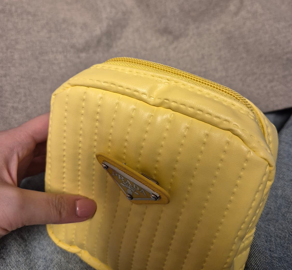 프라다 브로치 리폼 방수  파우치 상품이미지4