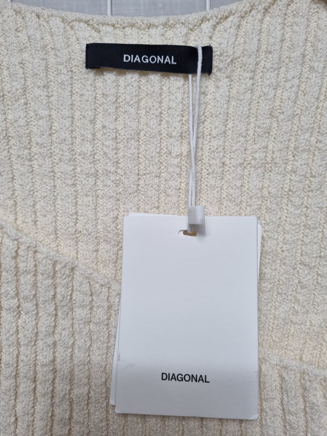 (새상품) 다이애그널 크롭 니트 상품이미지6