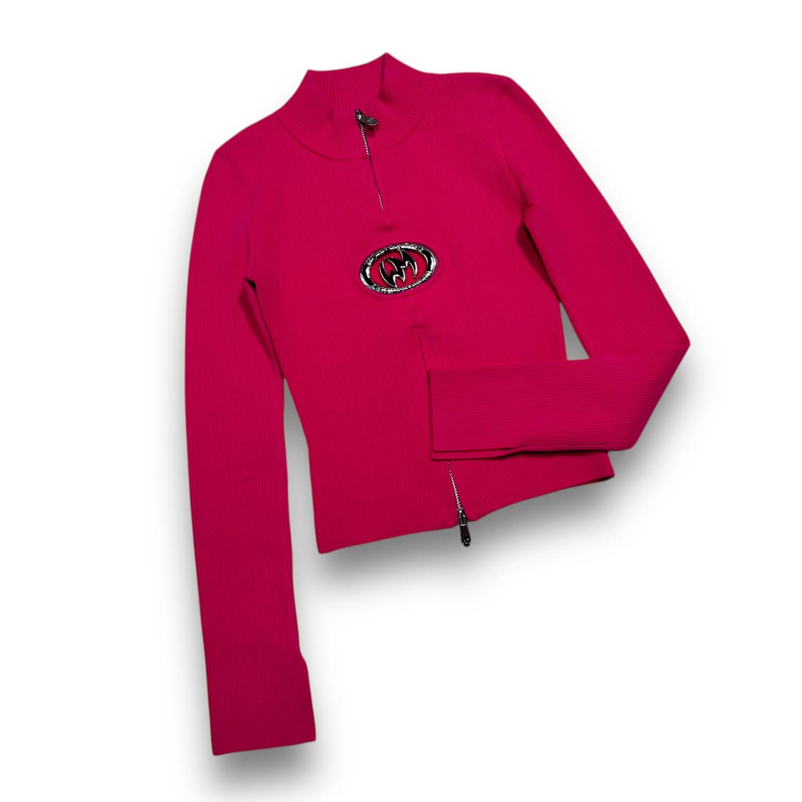 위어드 마켓 미드 엠블럼 슬림 핑크 니트 슬리브리스 상품이미지4