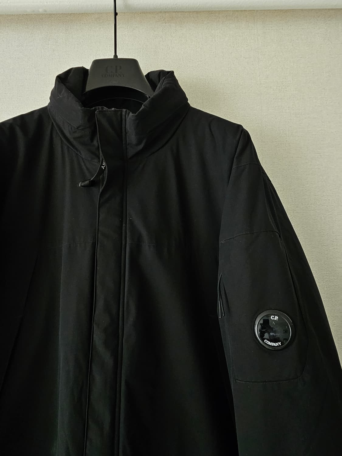 CP컴퍼니 다운 자켓 블랙 54(103) 상품이미지2