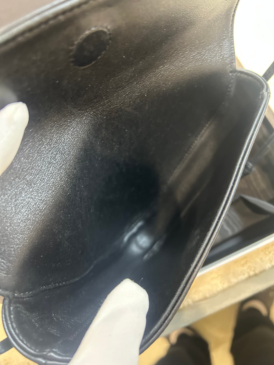 [정품/중고] 셀린느 트라이앵글백 상품이미지2