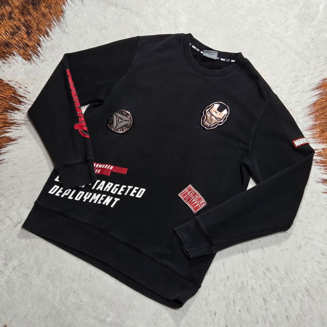 마블 아이언맨 블랙 맨투맨 상품이미지1