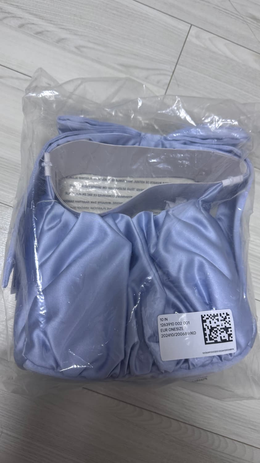 앤아더스토리즈 실크 리본백 스카이블루 새상품 상품이미지3