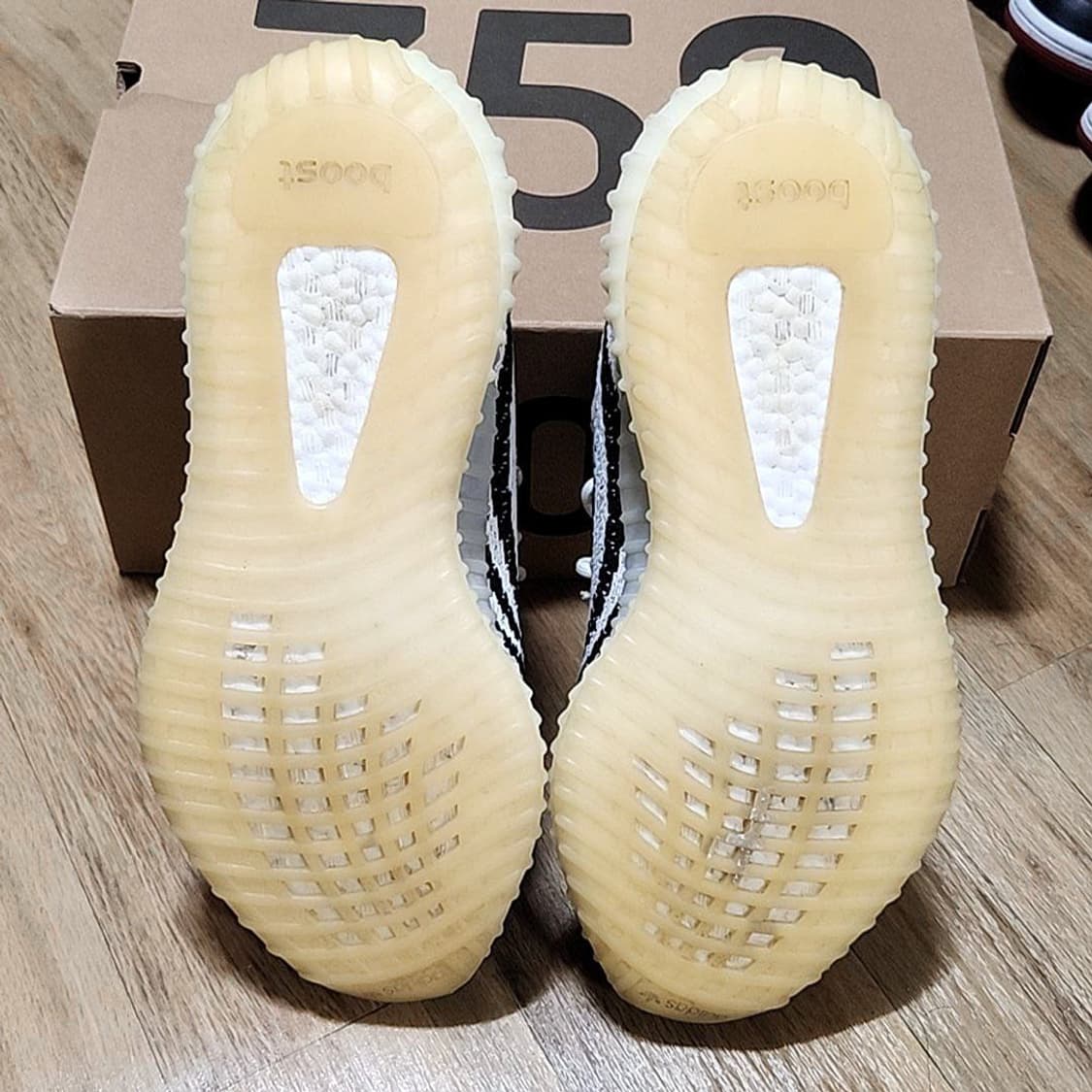 아디다스 275 이지부스트 지브라 상품이미지6