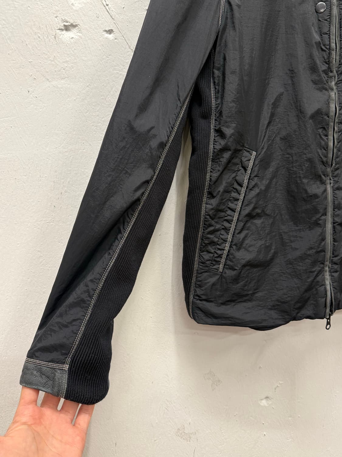 66) DIESEL Nylon Bomber Jacket 상품이미지3