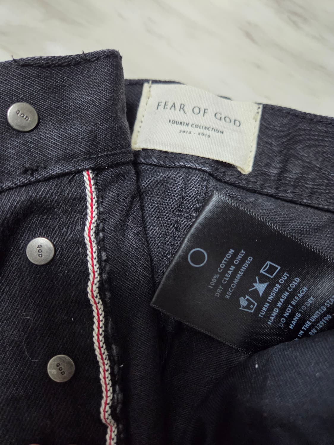 피어오브갓 4th 블랙 디스트로이드 데님팬츠 상품이미지5