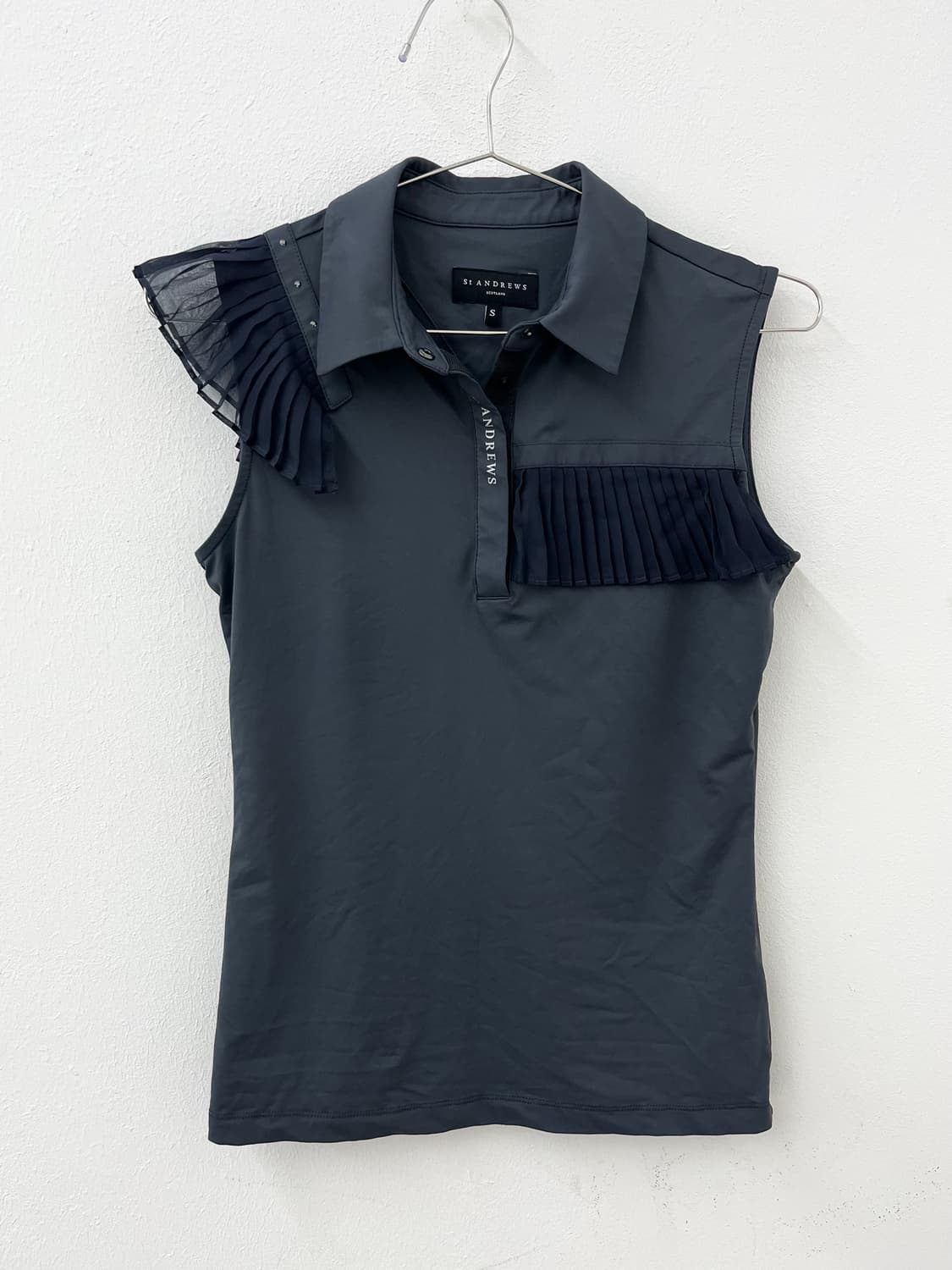 ST ANDREWS Frill sleeveless 상품이미지1