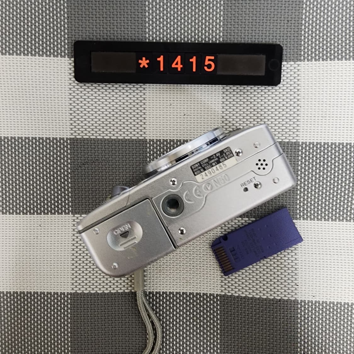 소니 사이버샷 DSC-W1 디지털카메라 실버바디 상품이미지4