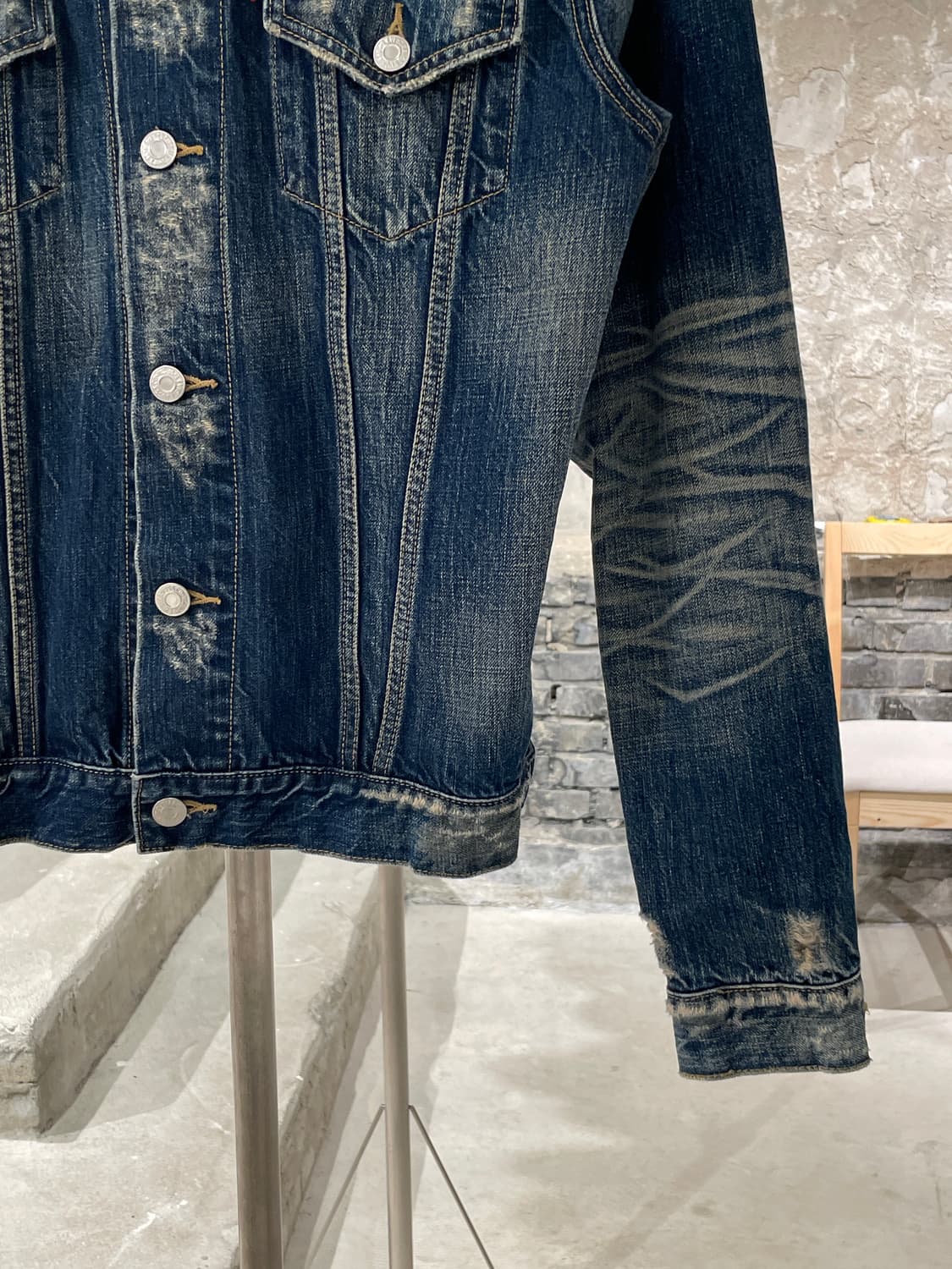 리바이스 70505 중청 워싱 웨스턴 트러커 데님 자켓 상품이미지5