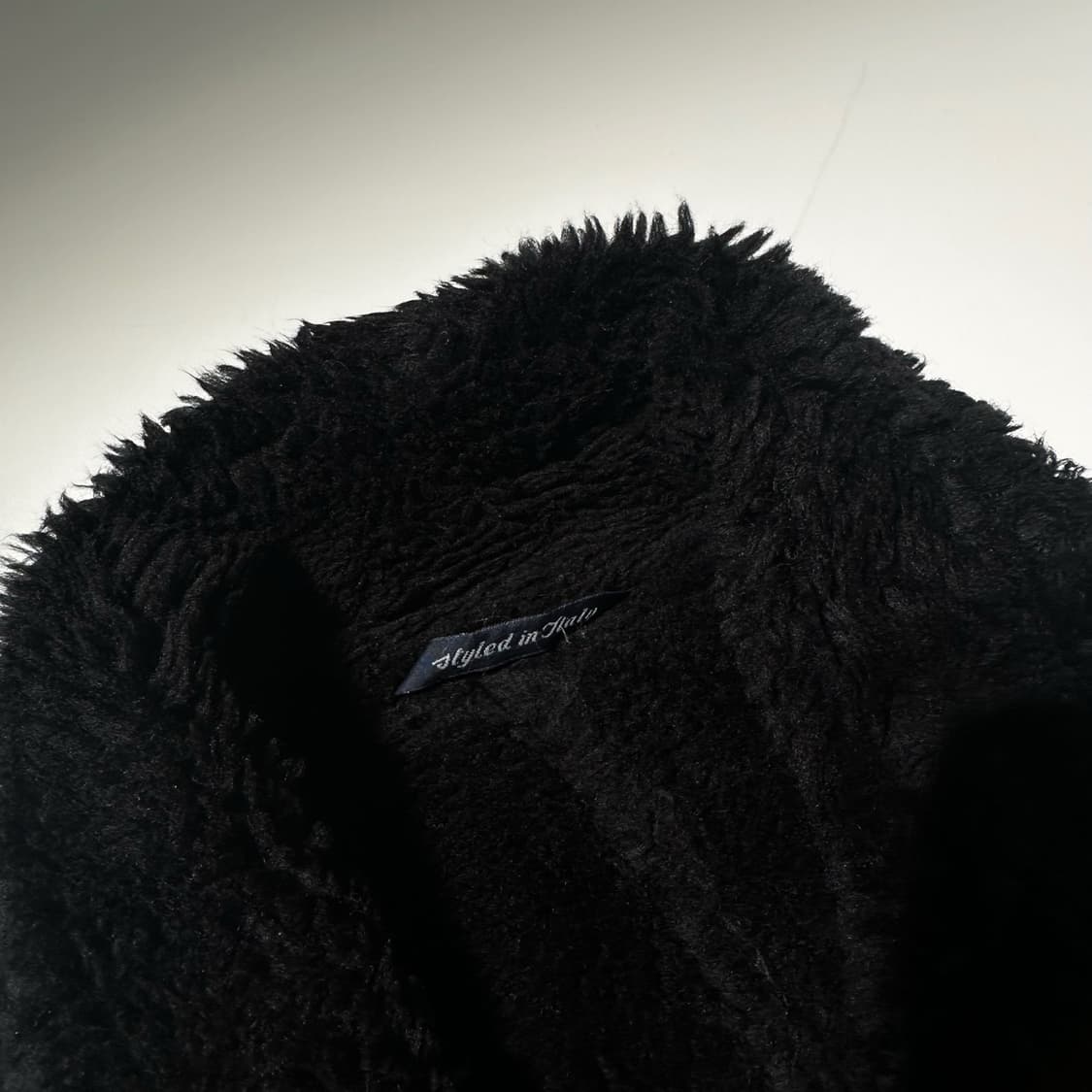 베르사체 금장버튼 시어링 더블 코트 상품이미지4