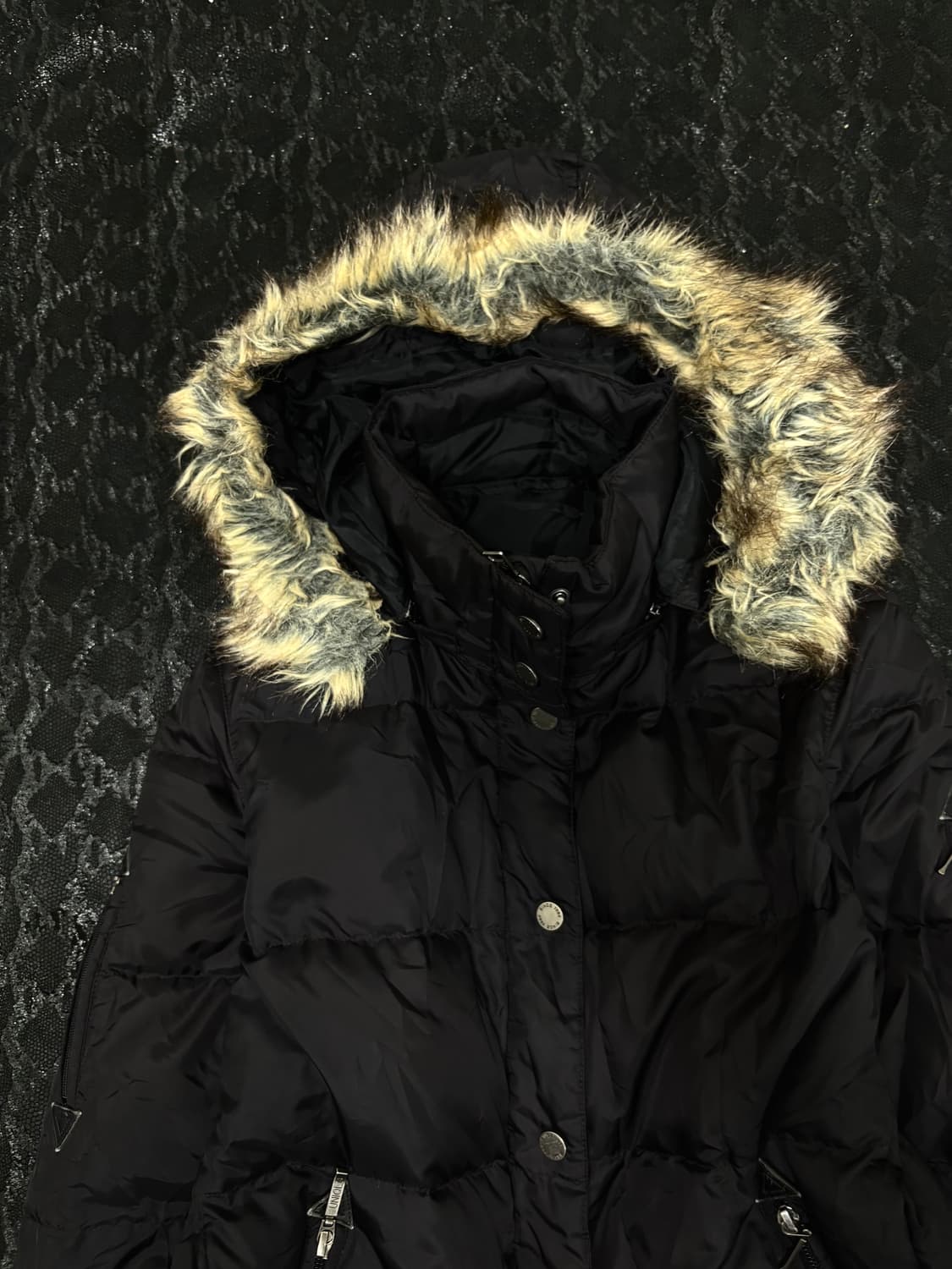 “Vintage” Y2K Mood Black Fur Padding 상품이미지7