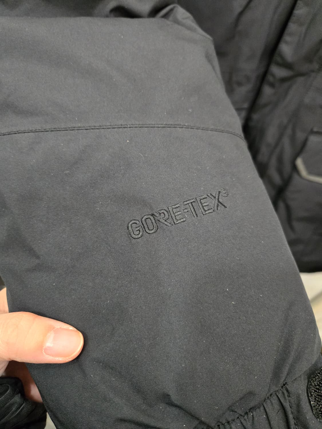 110,2XL)) Black yak 블랙야크 거위털 고어텍스 패딩 상품이미지3