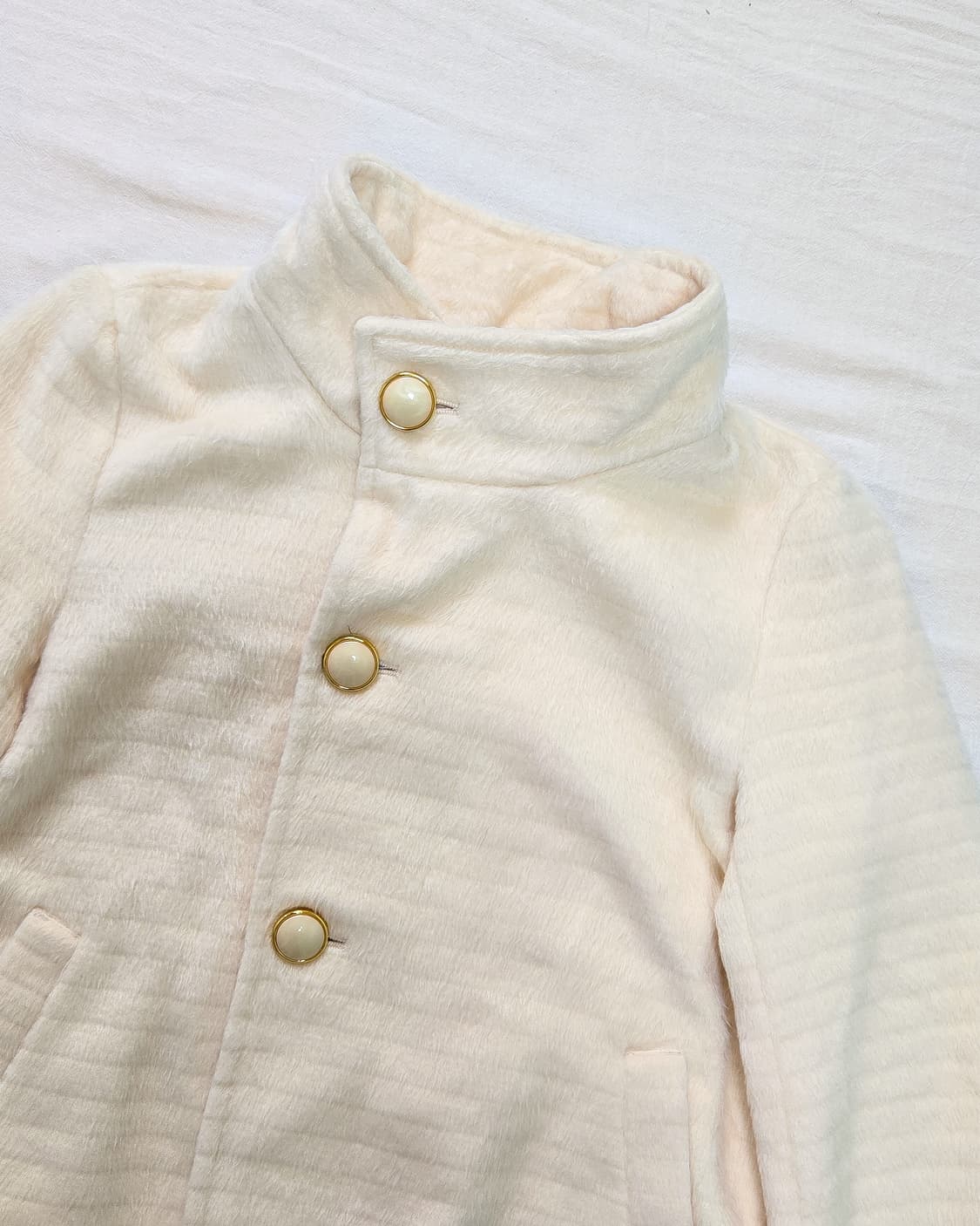 로페 피크닉 크림 소프트 텍스쳐 숏코트 상품이미지3