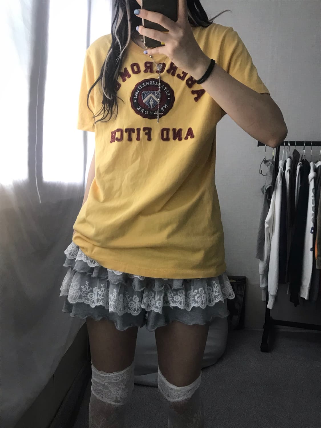 아베크롬비 연노랑 버건디 반팔티셔츠 상품이미지2