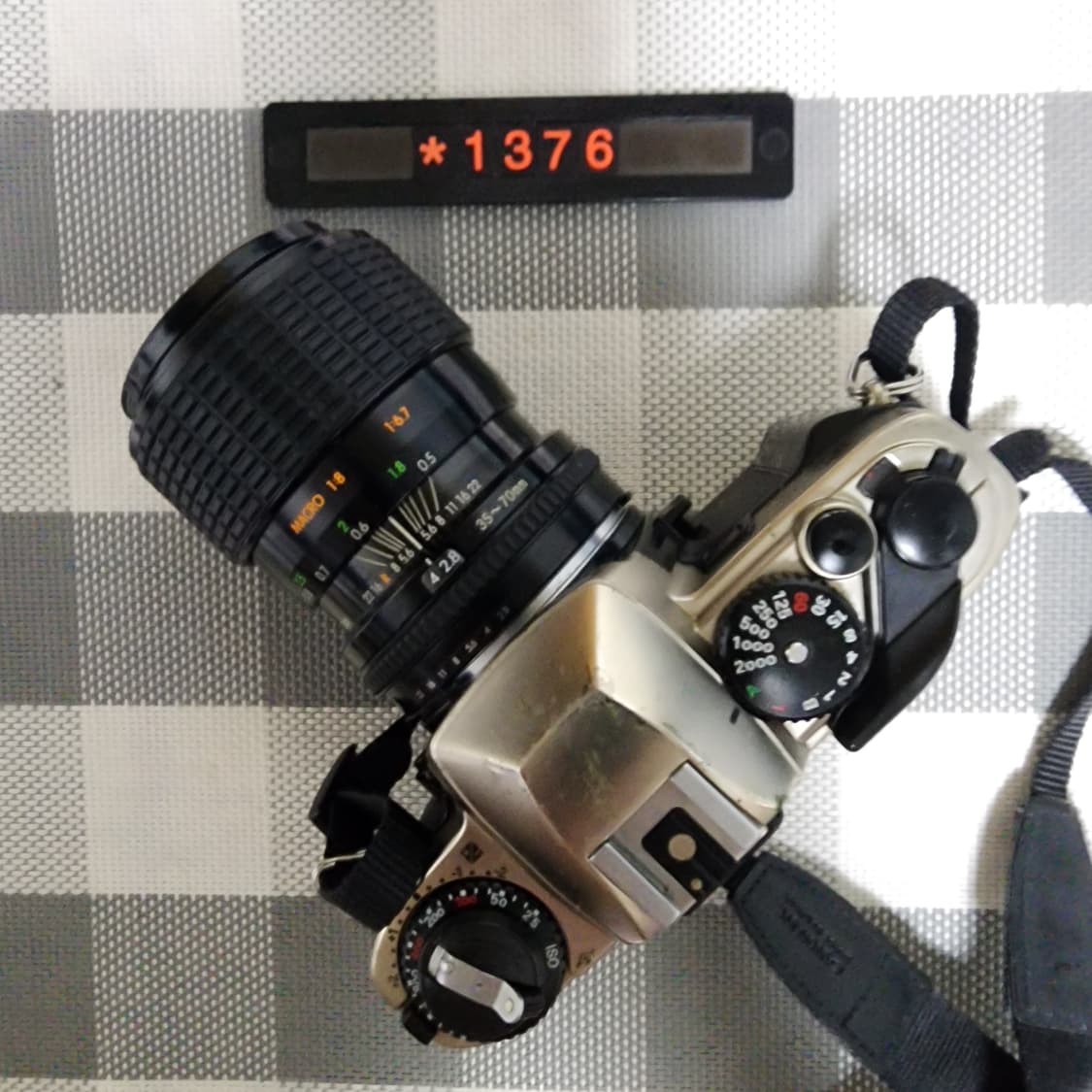 니콘 FE 10 필름카메라 35-70mm 줌렌즈 장착 상품이미지3