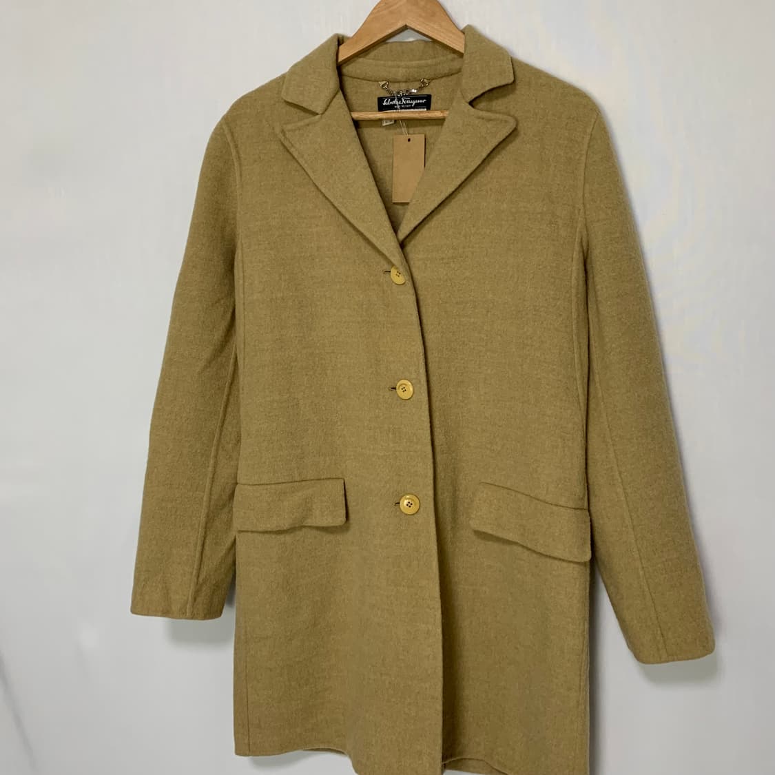 살바토레 페라가모 빈티지 카멜 베이지 울 모직 여성 코트 상품이미지2