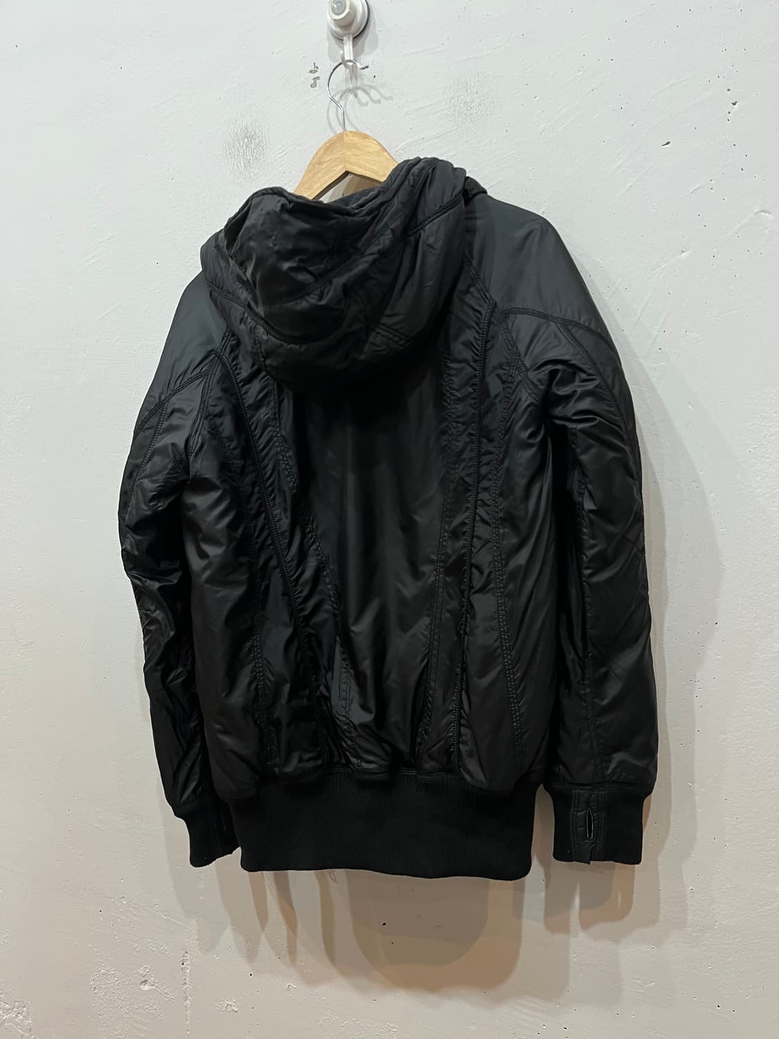 GOA 고아 절개 패디드 봄버자켓  상품이미지2