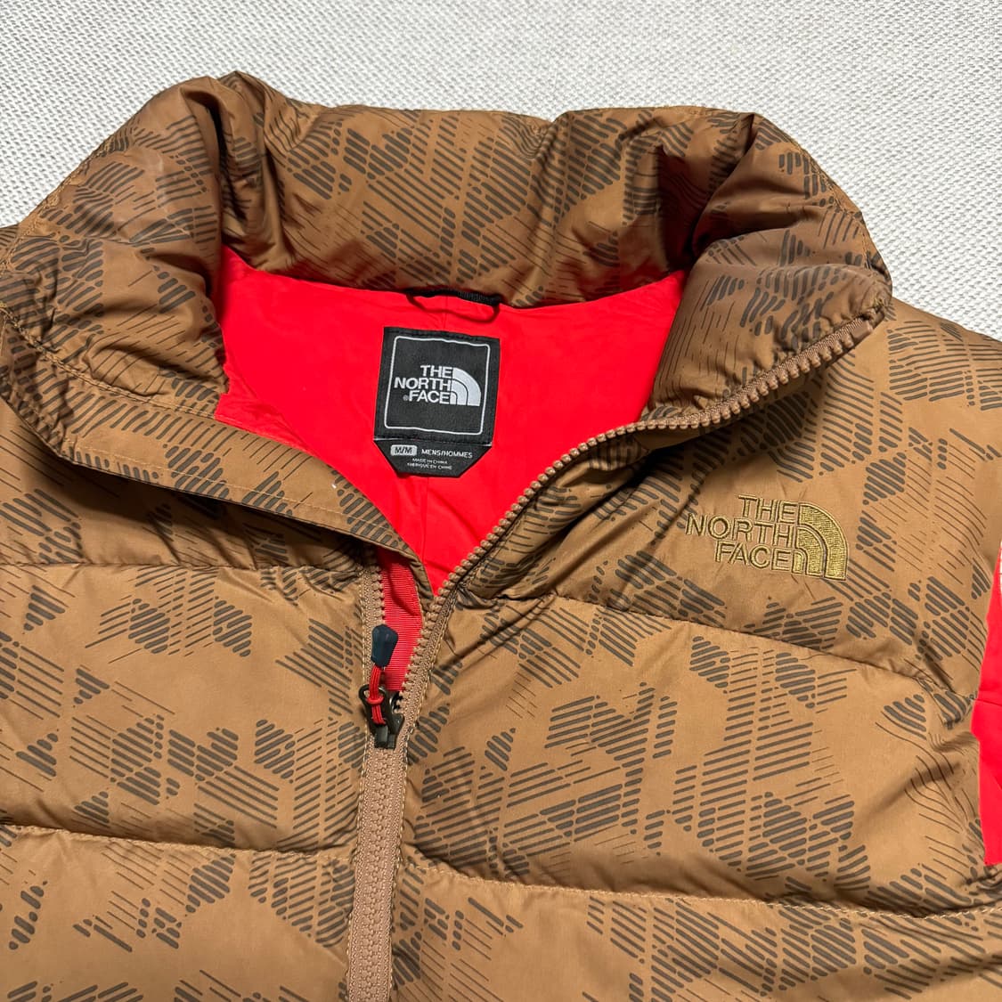 노스페이스 700 브라운 패턴 패딩 조끼 상품이미지2